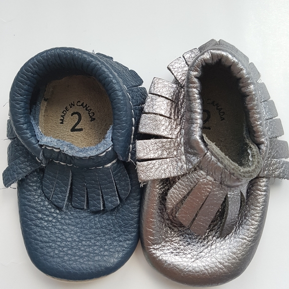 MINIMOC mismatched booties - Picture 3 of 3